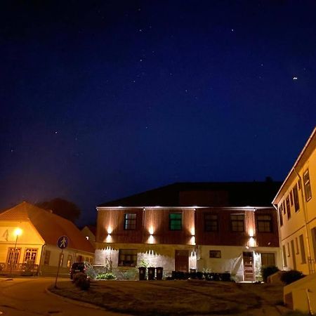Hotel Metras Maja Aizpute Exterior foto