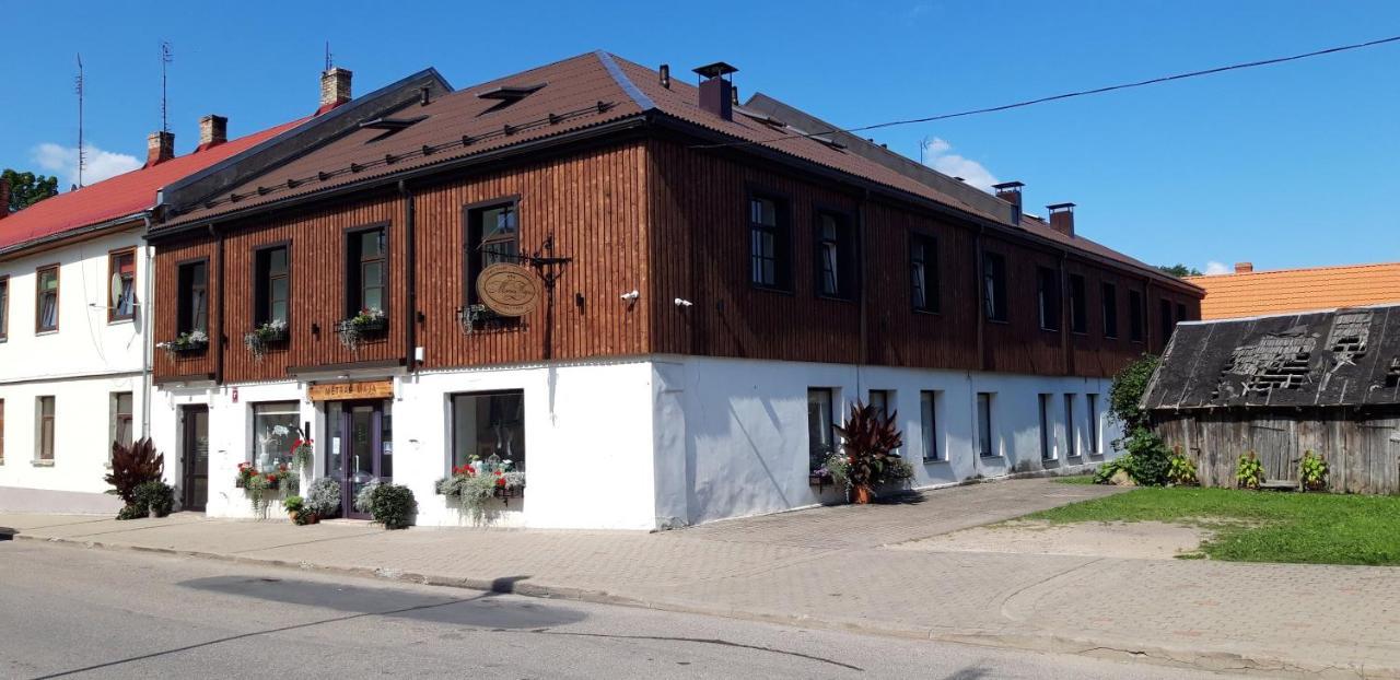 Hotel Metras Maja Aizpute Exterior foto