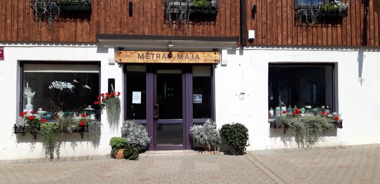 Hotel Metras Maja Aizpute Exterior foto